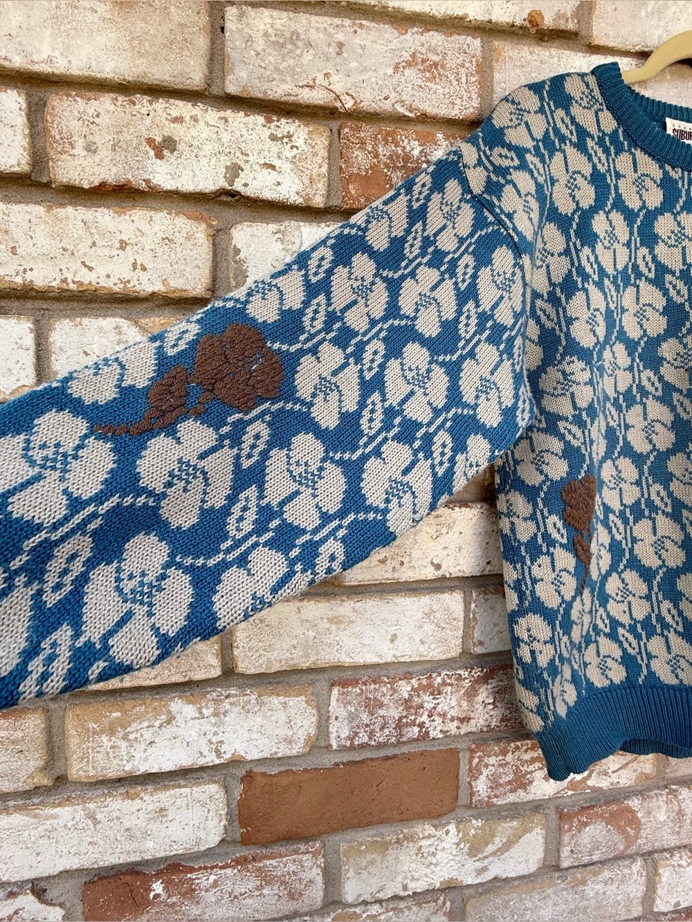 Country Suburbans Vintage Sweater - Picture 3 of 6